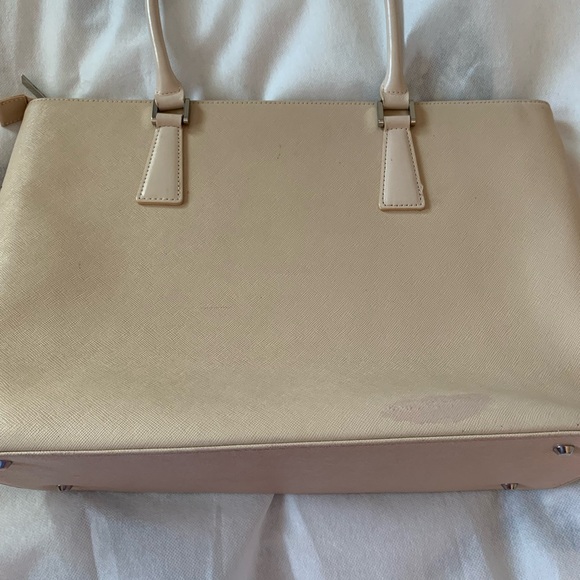 Authentic Burberry Cream Leather Shoulder Bag Fair Condition - Picture 12 of 12